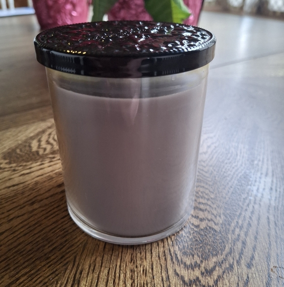 Bath & Body Works Wicked Vanilla Woods Candle - Picture 5 of 7